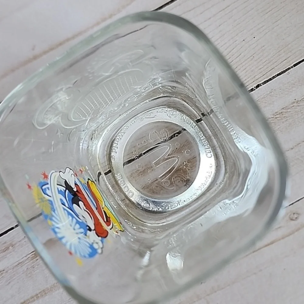 2000 McDonald's Walt‎ Disney world Epcot glass